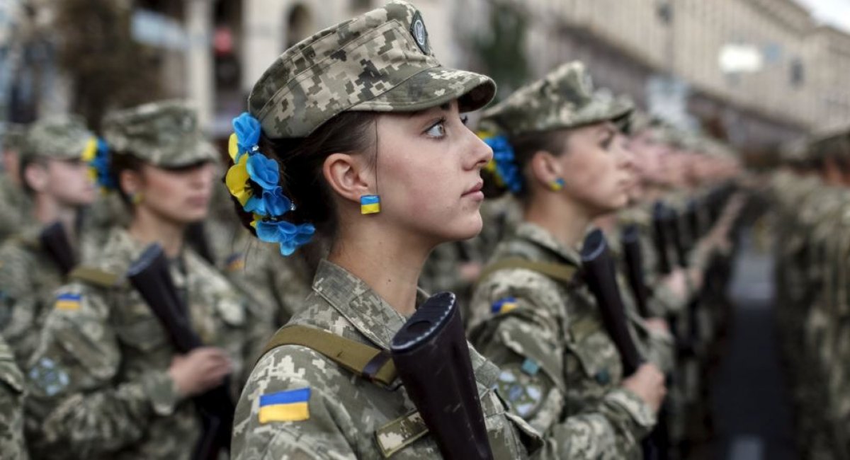 Number of servicewomen in Ukraine almost doubles over seven years