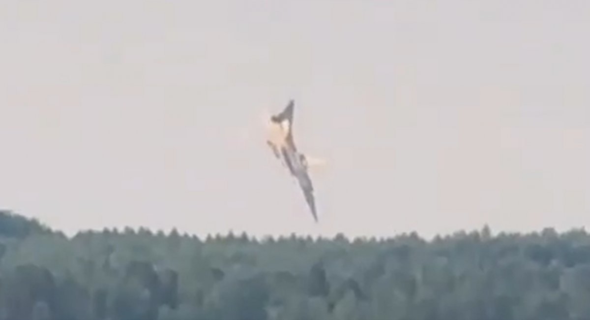 Crash site of a Tu-22M3 bomber in russia's Irkutsk region / Screenshot from video