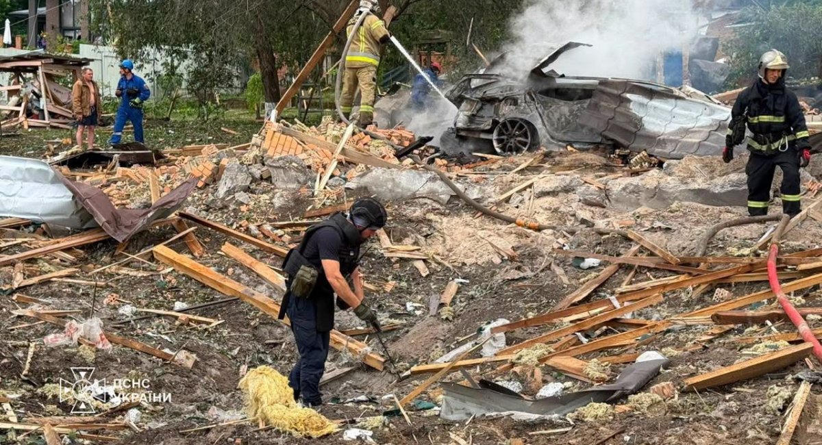 The consequences of russian strike on July 24 / Photo credit: The State Emergency Service