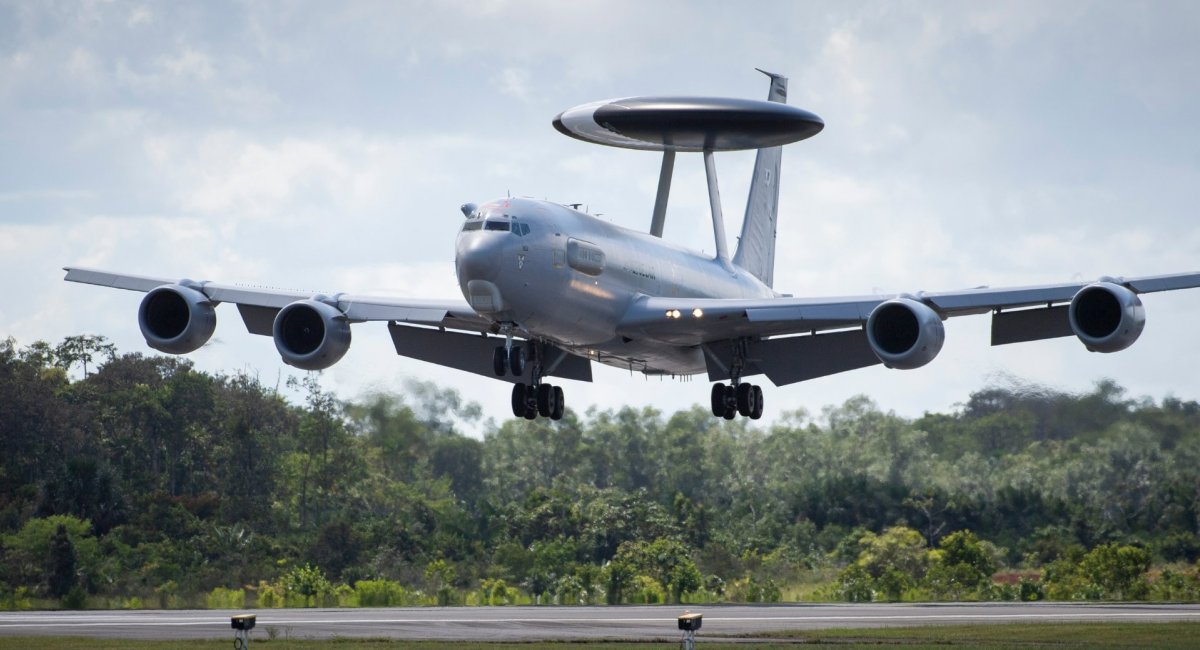 French Air and Space Force E-3F AWACS in preparation to the Bastille Day parade, 2022 / Photo credit: Armée de l'Air et de l'Espace