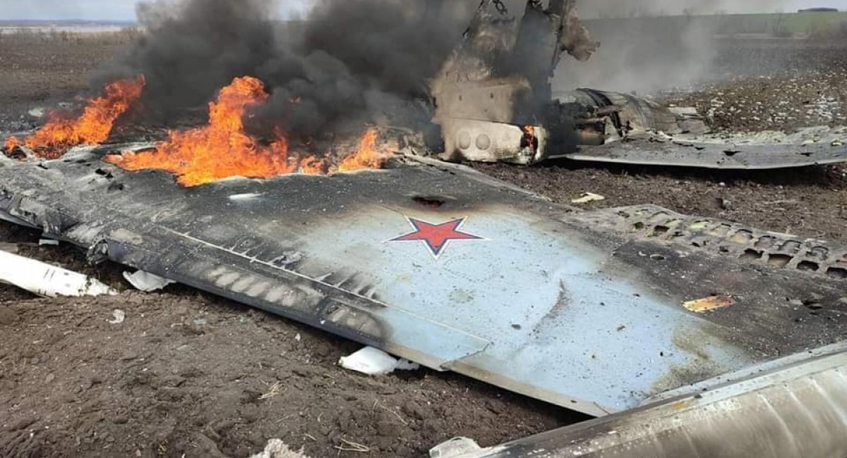 Russia’s Su-34 aircraft that was shot down by Ukraine’s warriors on Sunday, April 3