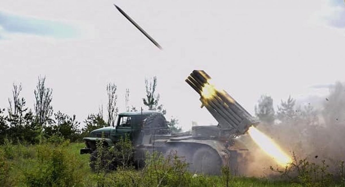 BM-21 Grad MLRS of the 24th Mechanized Brigade during the combat mission in Luhansk region