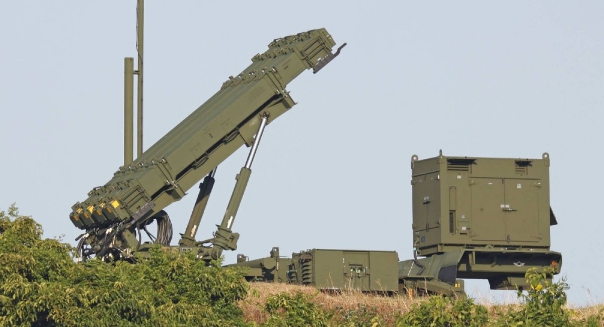 A Patriot Advanced Capability-3 (PAC-3) surface-to-air guided missile at the Air Self-Defense Force's Miyakojima Sub Base in Okinawa Prefecture in November / Foto credit:  Kyodo