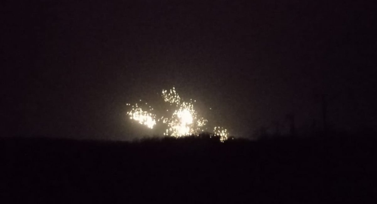 Russian troops are using white phosphorus against Ukrainians on the front line near Avdiivka