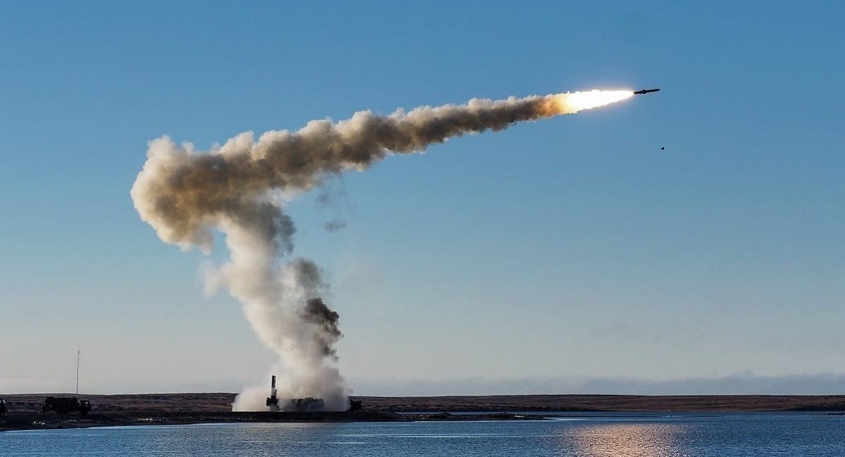 The Oniks anti-ship missile launch / Open source illustrative photo