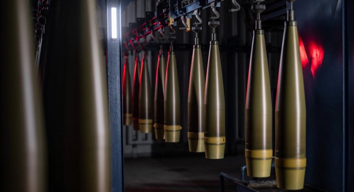 155mm artillery ammunition production by ZVS company / Photo credit: MSM