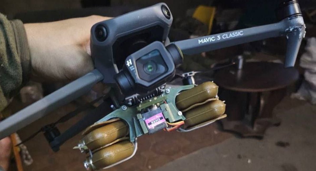 DJI Mavic drone equipped with four PFM-1 mines / Photo credit: t.me/serhii_flash 