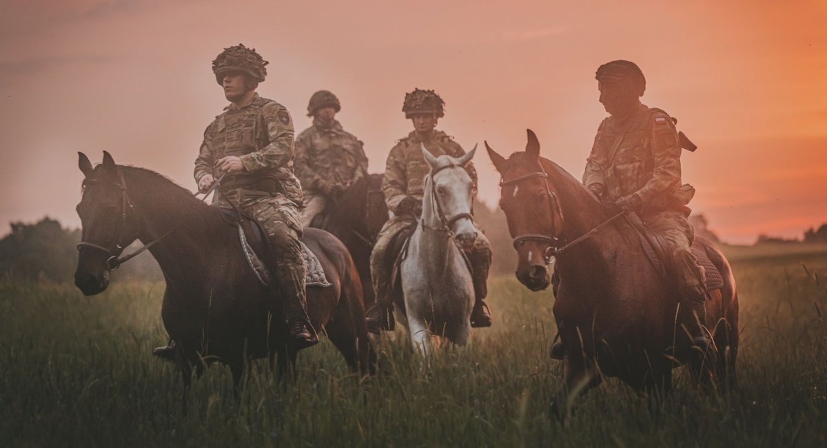 Servicemen of The Royal Lancers​ and the 2nd Lubelską Brygadą WOT / Photo credit: The Royal Lancers