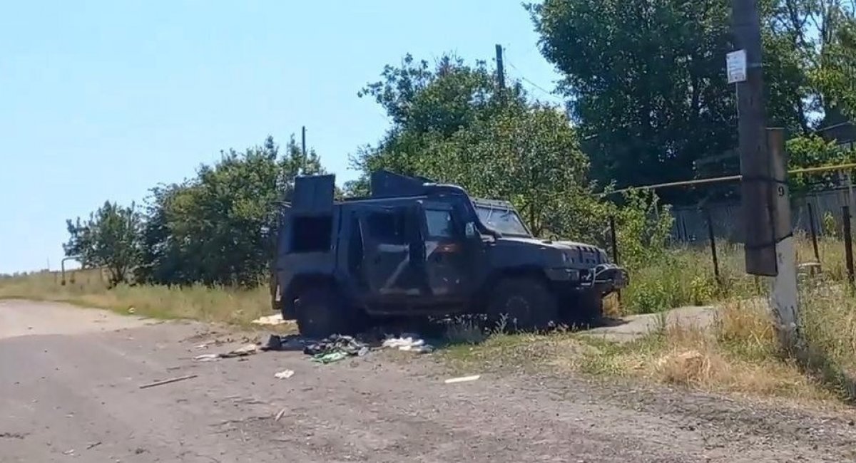 Photo for illustration / Russian Rys (Lynx) SUV, that was destroyed by Ukrainian troops