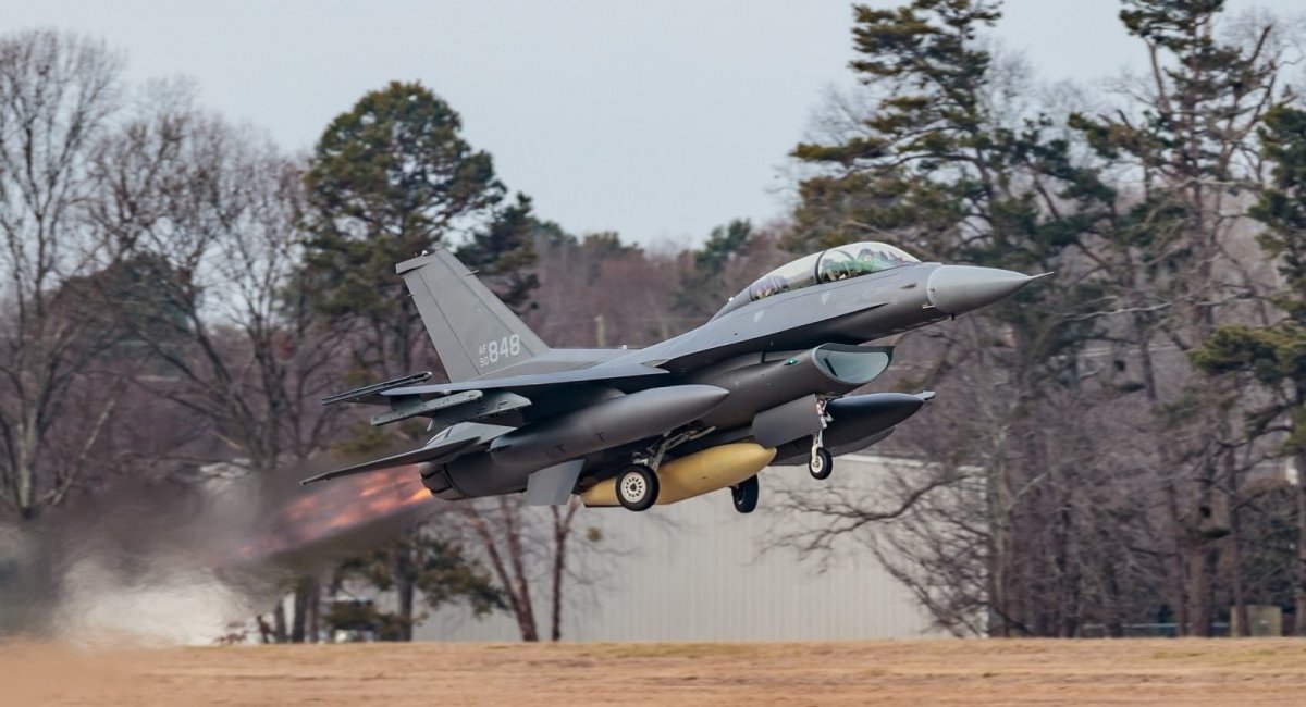 The F-16 Fighting Falcon fighter aircraft / Photo credit: The Lockheed Martin Corporation