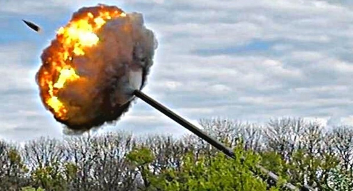 Ukraine’s 2S7 Pion 203mm self-propelled heavy artillery systems are used to eliminate russian’s in Ukraine