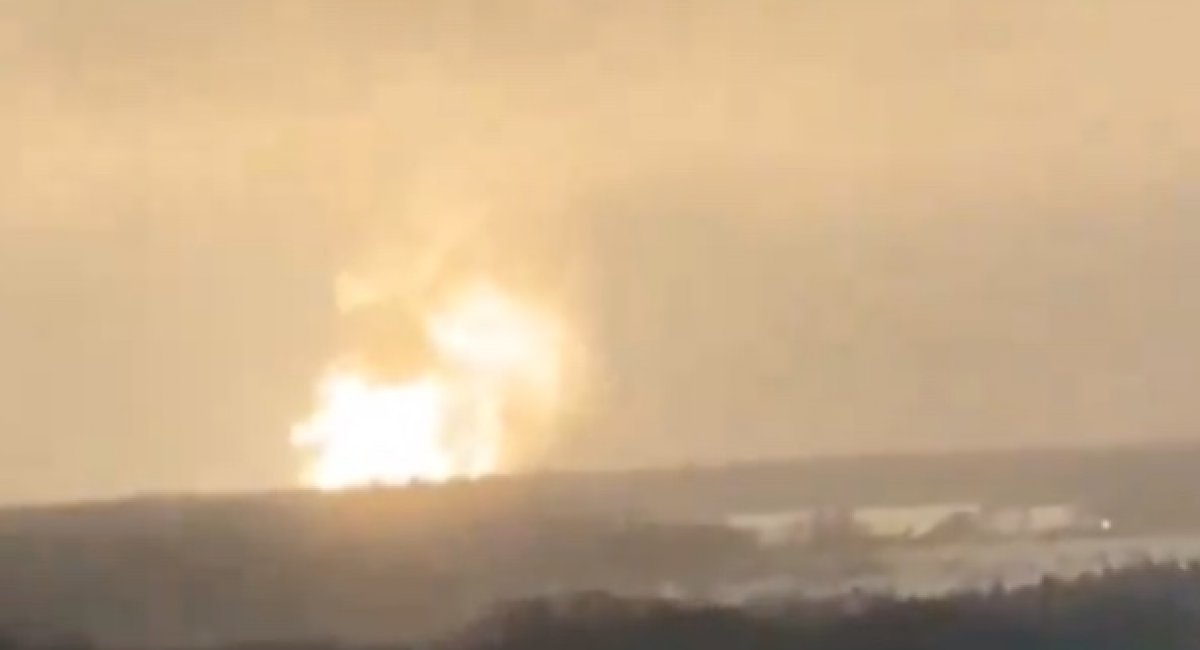An explosion at a russian missile factory close to Izhevsk / screenshot from video 