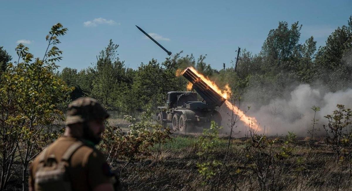 Ukrainian Defense Forces Continue to Conduct Defense in the Tavria ...