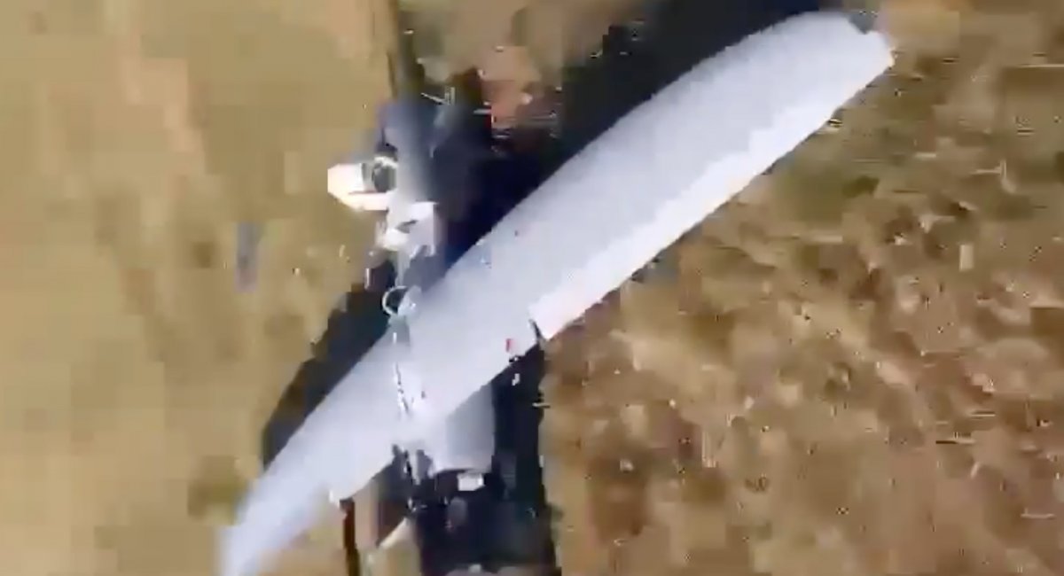 Unverified reports suggest Latvian Penguin C drone crashed in russia’s Gorodovikovsky district / screenshot from video 