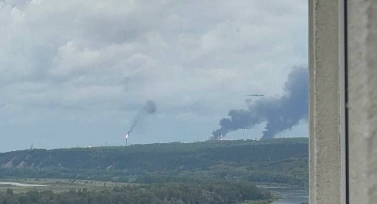 Ukrainian strike on russian refineries / open source 