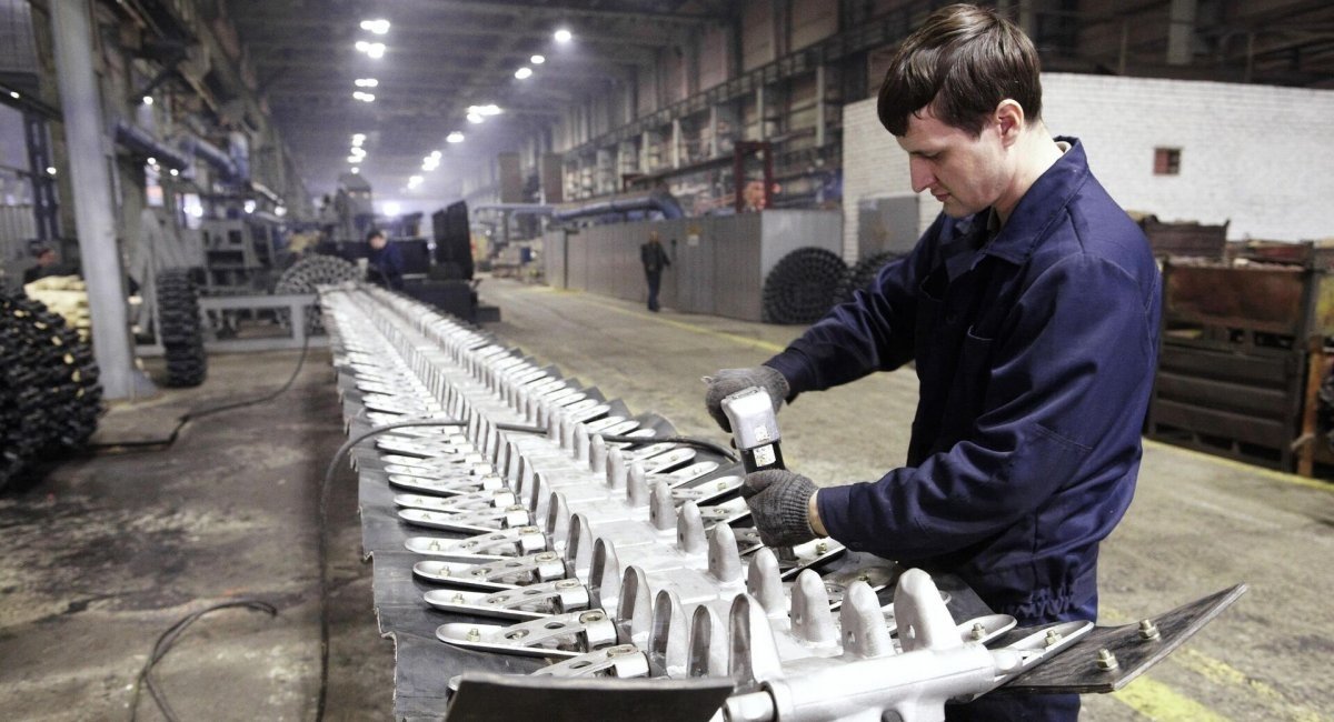 Weapons manufacturing process at one of russia's factories / Open source illustrative photo