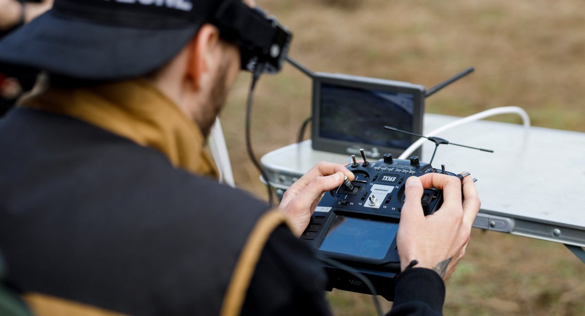 New UAV technology ensures immunity to enemy jamming and extends operational range / Photo credit: Mykhailo Fedorov