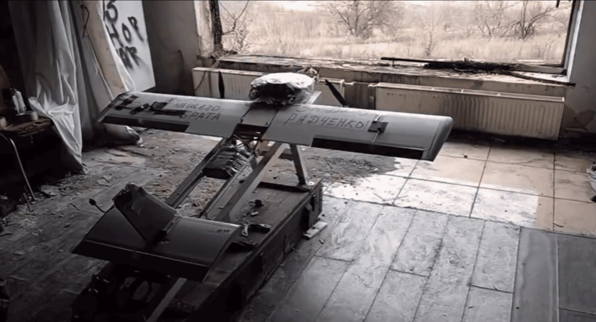 russian Molniya-2 UAV with TM-62 anti-tank mine before an unsuccessful takeoff / Video screenshot