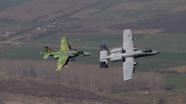 A-10 Thunderbolt II and Su-25 Comparison and Survivability