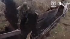 Ukrainian Fighter Holds Position Alone, Faces Chemical Attack in the Kupiansk Sector