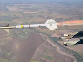 ​Ukrainian Air Force Showcases F-16 Fighter Jets in Action During Latest russian Attack