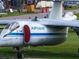 ​Moscow Likely Needs M-17 Stratosphera Aircraft to Shoot Down Balloons Over City, But It Is Currently In Museum