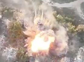 ​Ukrainian Forces Wipe Out russian Troops Hiding in Ruins with the HIMARS Strike