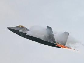 U.S. Considers Restarting F-22 Raptor Production