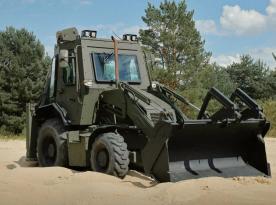 UAT-SPIDER: Ukraine's New Armored Excavator Is Built to Dig Under Fire