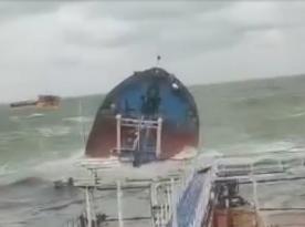 ​Two russian Tankers Are Sinking in the Kerch Strait