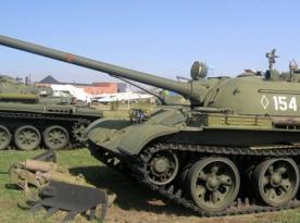 russia Removes Soviet T-54/55 Tanks From Storage, Transfers Them to Ukraine