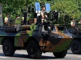 ​France to Deliver Armored Personnel Carriers, Caesar Self-Propelled Howitzers to Ukraine