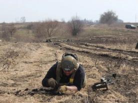 ​UK Provides Ukraine with Equipment for Territory Demining