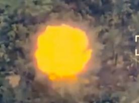 ​Ukrainian Drone and Artillery Teams Coordinate to Destroy russian Giatsint-B 152 mm Howitzer (Video)