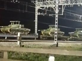 ​russians Pull Another Batch of Antique T-62 Tanks to Burn Them in Ukraine