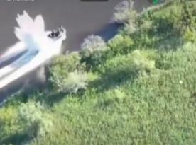 Boat with russian Occupants Explodes on Mine on Left Bank of Kherson Region (Video)