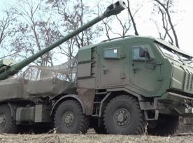 Ukrainian 44th Brigade Showed New Bohdana Howitzer With Drone Protection, Semi-Auto Loading, and Small Arms