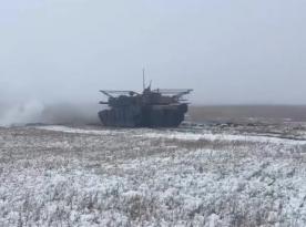 Ukrainian Abrams Tanks Break Through to Pokrovsk (Video)