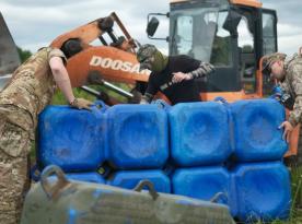 Modular, Fast, Adaptable: Ukraine’s New Plastic Pontoon System Tested on the Front Lines (Photos)