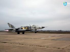 Ukrainian military get repaired reconnaissance aircraft