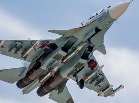 russian Su-30SM Fires 4 Missiles and Disappears from Radar