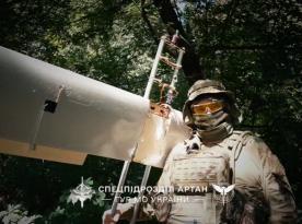 ​Ukrainian Soldiers Face a New Challenge from Makeshift Drones that Approach their Targets Silently