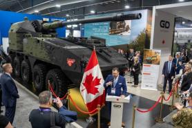 ​German RCH 155 SPH May Already Be in Ukraine, as Hinted At by GDLS During Presentation of Its Version for Canada