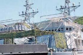 russia's Drone Defenses Are Getting Absurd: "Barbecue" Cages Now Cover Shipborne Guns