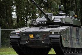 ​Sweden to Provide Ukraine With New Package of Military Aid Including the CV90 IFV Latest Version, Combat Boats