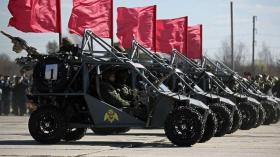 russians Say They Make Buggies "Right on Frontline" Out of Captured Ukrainian Vehicles