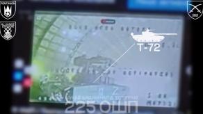 Nothing Was Helpful - russian Tank Was Hit Right in Its Hiding Place (Video)