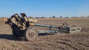 ​russians Showcase Their Courier UGV Transporting a D-30 Howitzer — But There's a Problem with This Approach