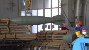 ​Ukrainian Sappers Neutralize Rare russian FAB-500T Bomb Near Zaporizhzhia (Video)