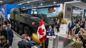 ​German RCH 155 SPH May Already Be in Ukraine, as Hinted At by GDLS During Presentation of Its Version for Canada
